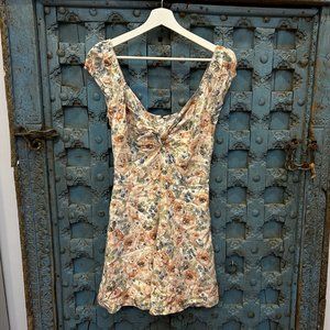 Beyond the Radar floral print dress. Size Medium.